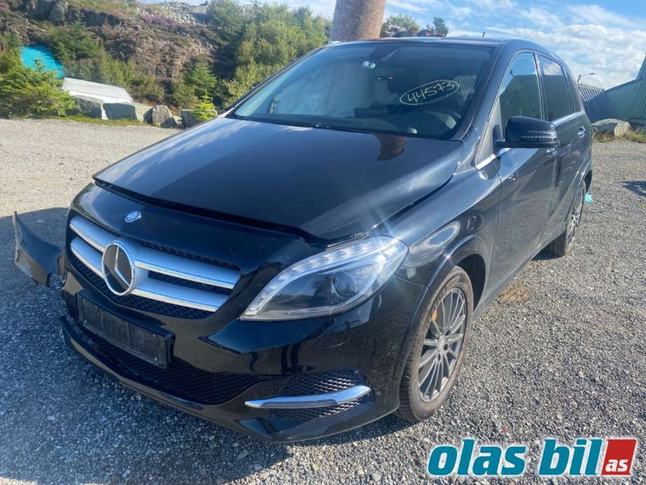 Mercedes B-Klasse 2011-2018 (W246) (W246), Motorkode: EM0004, Girkassekode: 