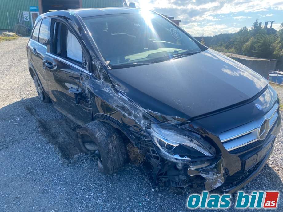 Mercedes B-Klasse 2011-2018 (W246) (W246), Motorkode: EM0004, Girkassekode: 