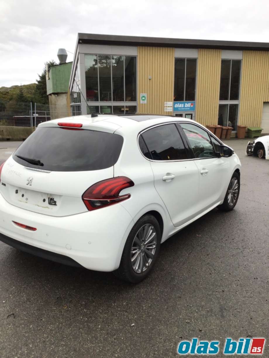 Peugeot 208 2012-2019 (Type I) , Motorkode: HNZ, Girkassekode: 