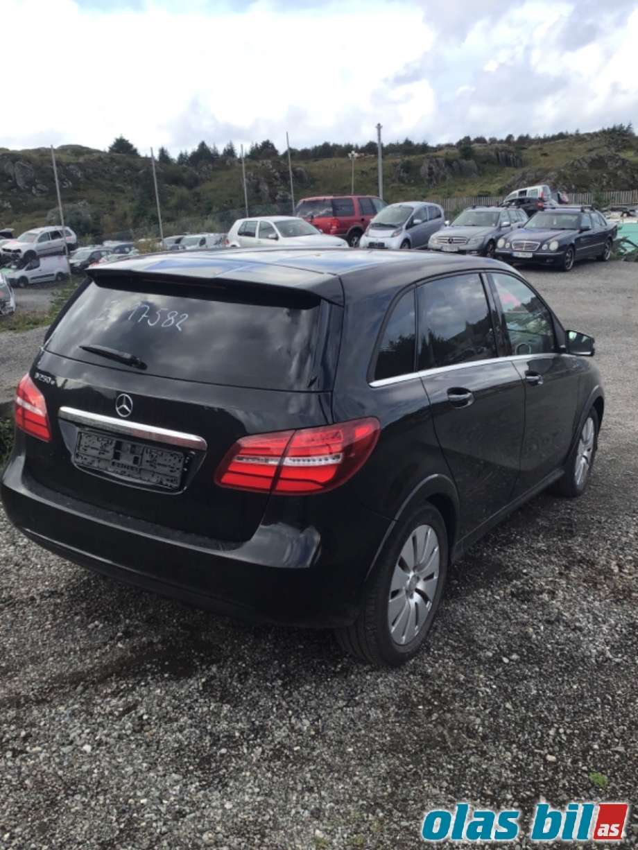 Mercedes B-Klasse 2011-2018 (W246) (W246), Motorkode: EM0004, Girkassekode: 