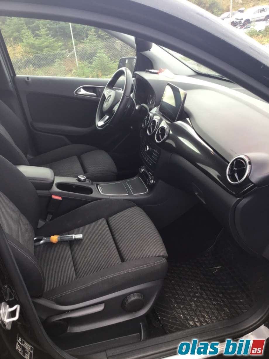 Mercedes B-Klasse 2011-2018 (W246) (W246), Motorkode: EM0004, Girkassekode: 