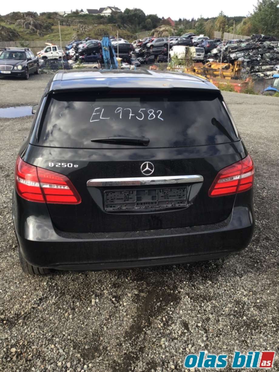 Mercedes B-Klasse 2011-2018 (W246) (W246), Motorkode: EM0004, Girkassekode: 