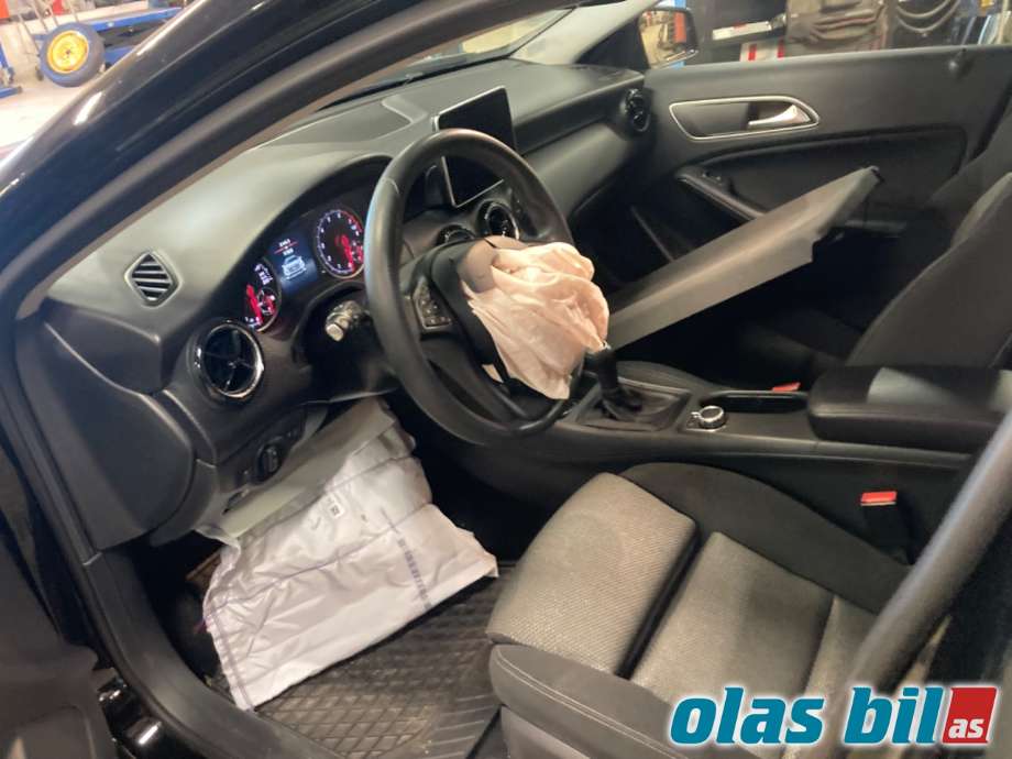 Mercedes A-Klasse 2012-2018 (W176) (W176), Motorkode: M270.910, Girkassekode: