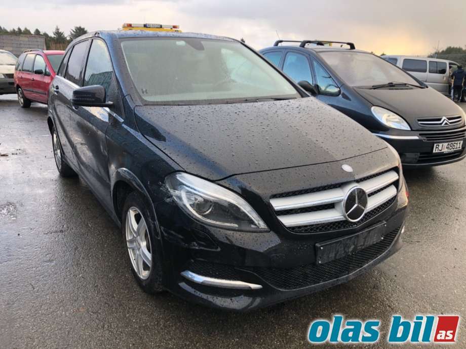Mercedes B-Klasse 2011-2018 (W246) (W246), Motorkode: EM0004, Girkassekode: