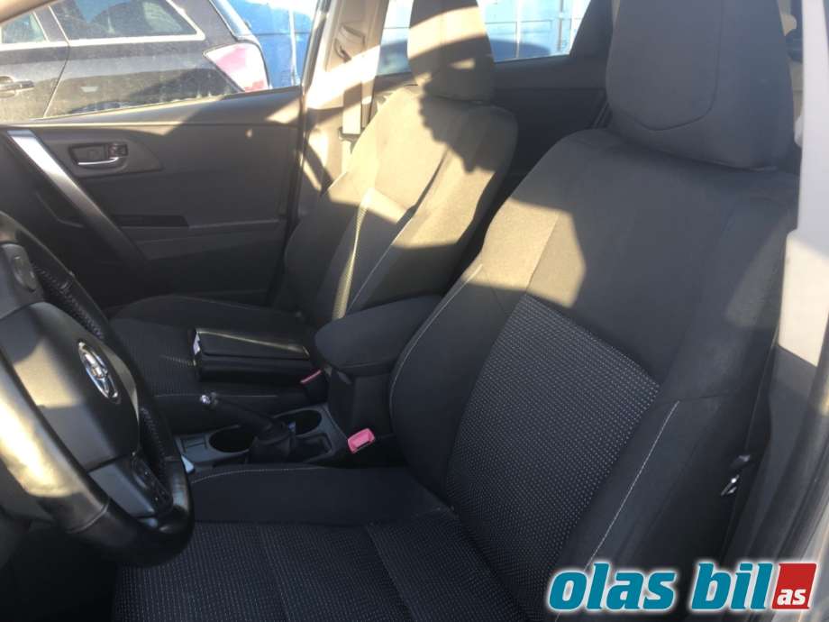 Toyota Auris 2013-2015 (Type II, Fase 1) , Motorkode: 1ND-TV, Girkassekode: