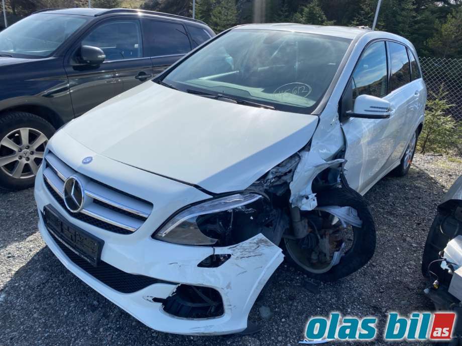 Mercedes B-Klasse 2011-2018 (W246) (W246), Motorkode: EM0004, Girkassekode: 