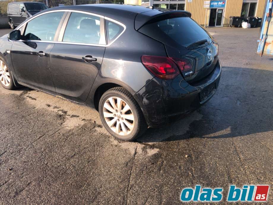 Opel Astra J 2010-2015 , Motorkode: A17DTJ, Girkassekode: