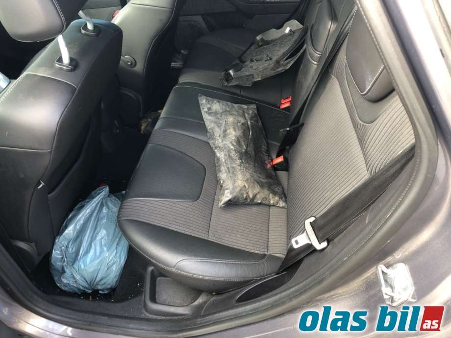 Ford Focus 2011-2014 (Type III, Fase 1) , Motorkode: UFDB, Girkassekode: