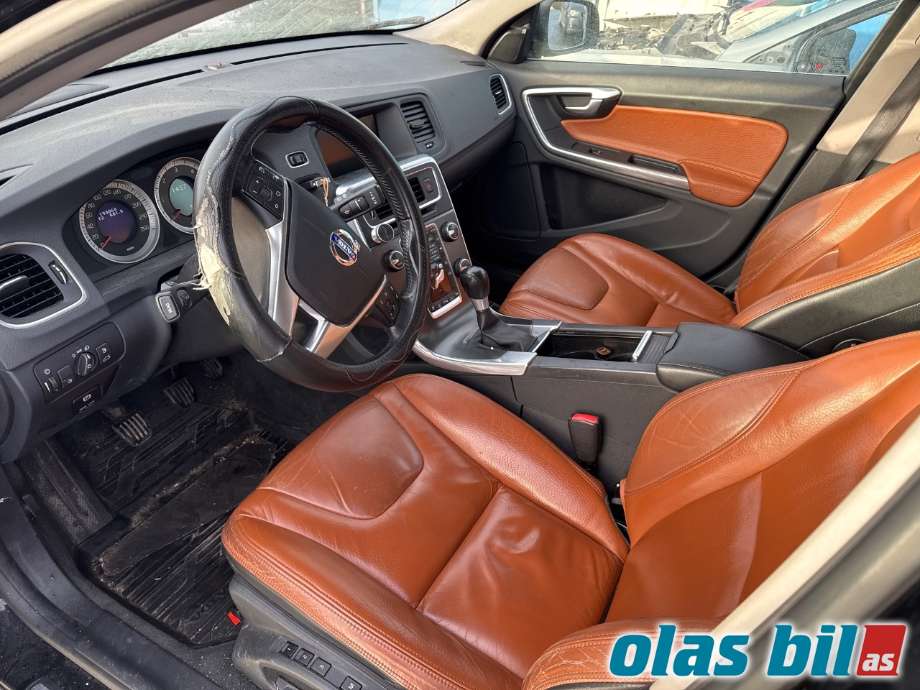 Volvo V60 2010-2013 (Type I, Fase 1) , Motorkode: D4162T, Girkassekode: 