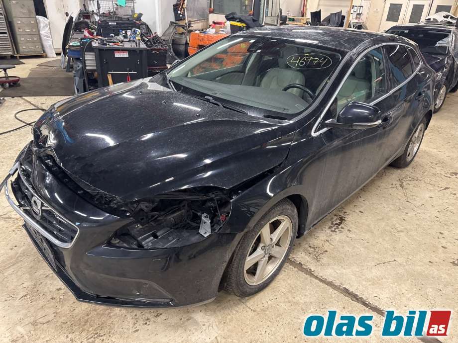 Volvo V40 2012-2019 , Motorkode: D4162T, Girkassekode: 
