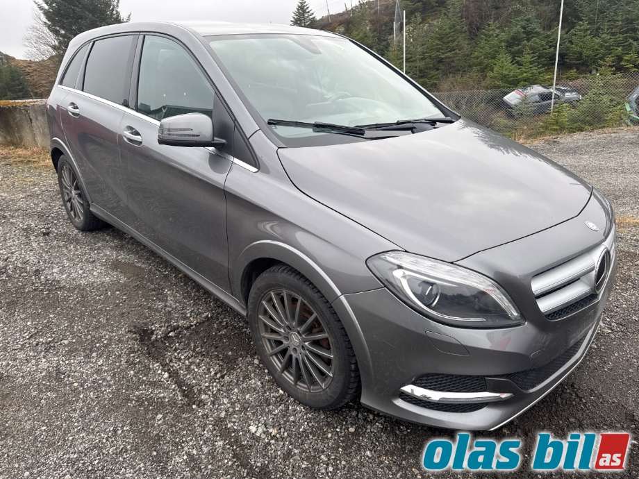 Mercedes B-Klasse 2011-2018 (W246) (W246), Motorkode: EM780.990, Girkassekode: