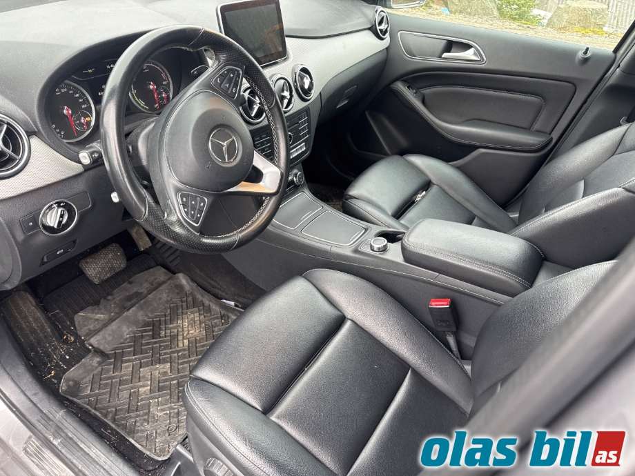 Mercedes B-Klasse 2011-2018 (W246) (W246), Motorkode: EM780.990, Girkassekode: