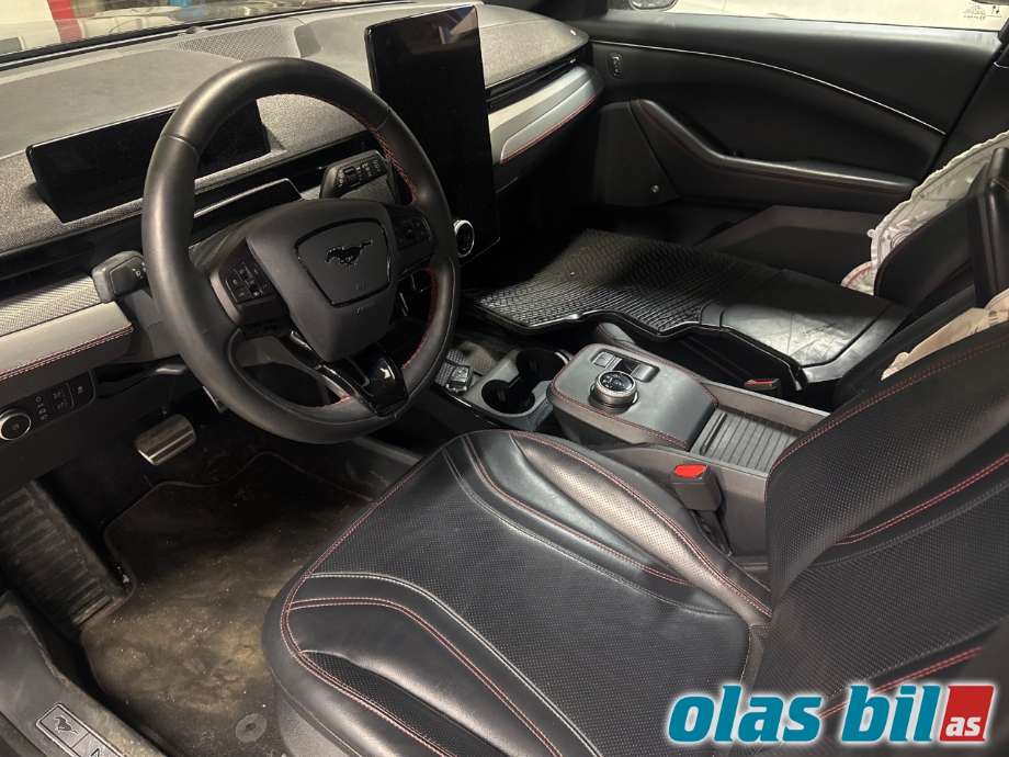 Ford Mustang Mach-e 2020-->> , Motorkode: U, Girkassekode: