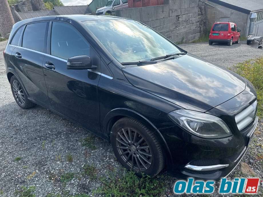 Mercedes B-Klasse 2011-2018 (W246) (W246), Motorkode: EM780.990, Girkassekode: