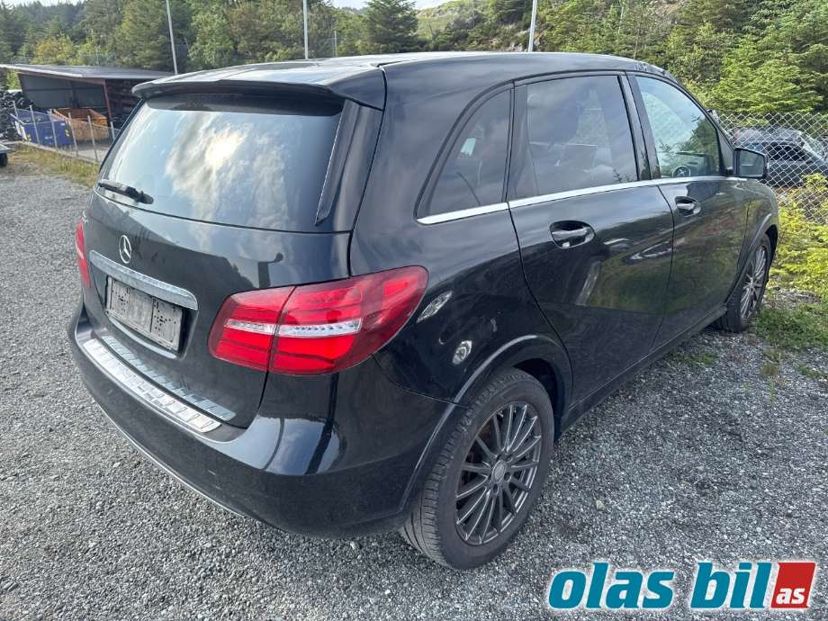 Mercedes B-Klasse 2011-2018 (W246) (W246), Motorkode: EM780.990, Girkassekode: