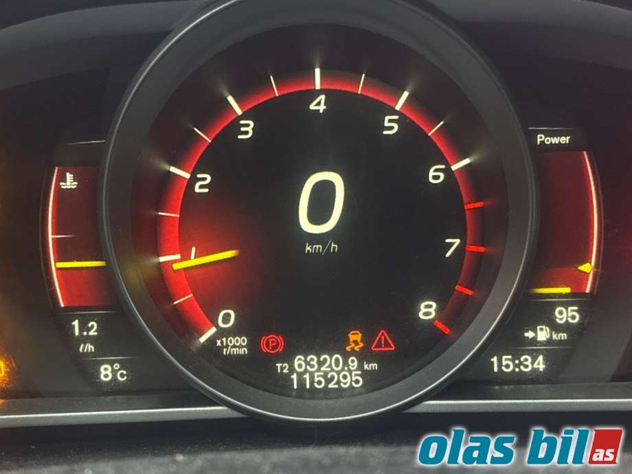Volvo V40 2012-2019 , Motorkode: B4204T38, Girkassekode: 