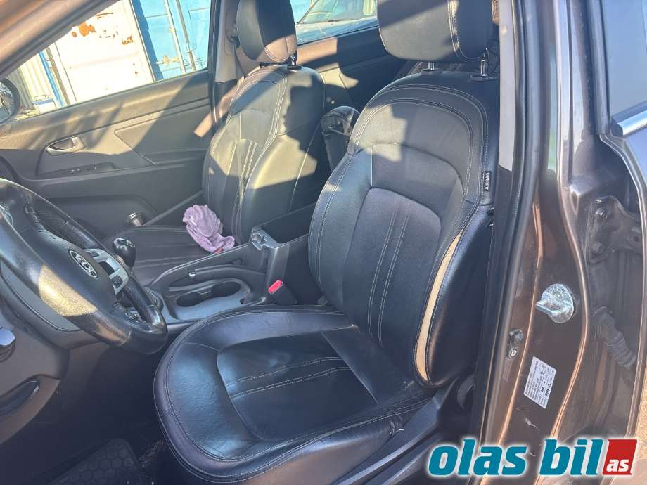 Kia Sportage 2010-2016 (Type III) , Motorkode: D4FD, Girkassekode: