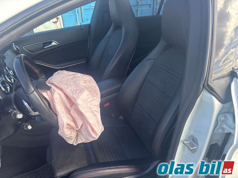 Mercedes CLA 2013-2019 (C117) (C117), Motorkode: M270.910, Girkassekode: 