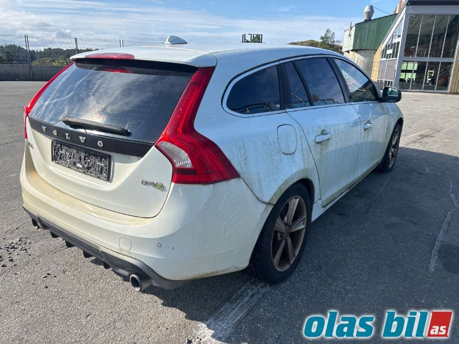 Volvo V60 2010-2013 (Type I, Fase 1) , Motorkode: D4162T, Girkassekode: