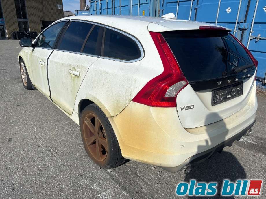 Volvo V60 2010-2013 (Type I, Fase 1) , Motorkode: D4162T, Girkassekode: