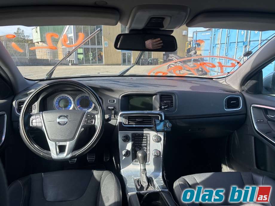 Volvo V60 2010-2013 (Type I, Fase 1) , Motorkode: D4162T, Girkassekode: