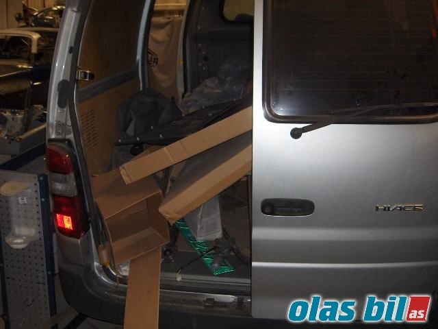 Toyota Hiace 2001-2006 (Fase 2) , Motorkode: 2KD-FTV, Girkassekode: AISIN  3040LE 3500
