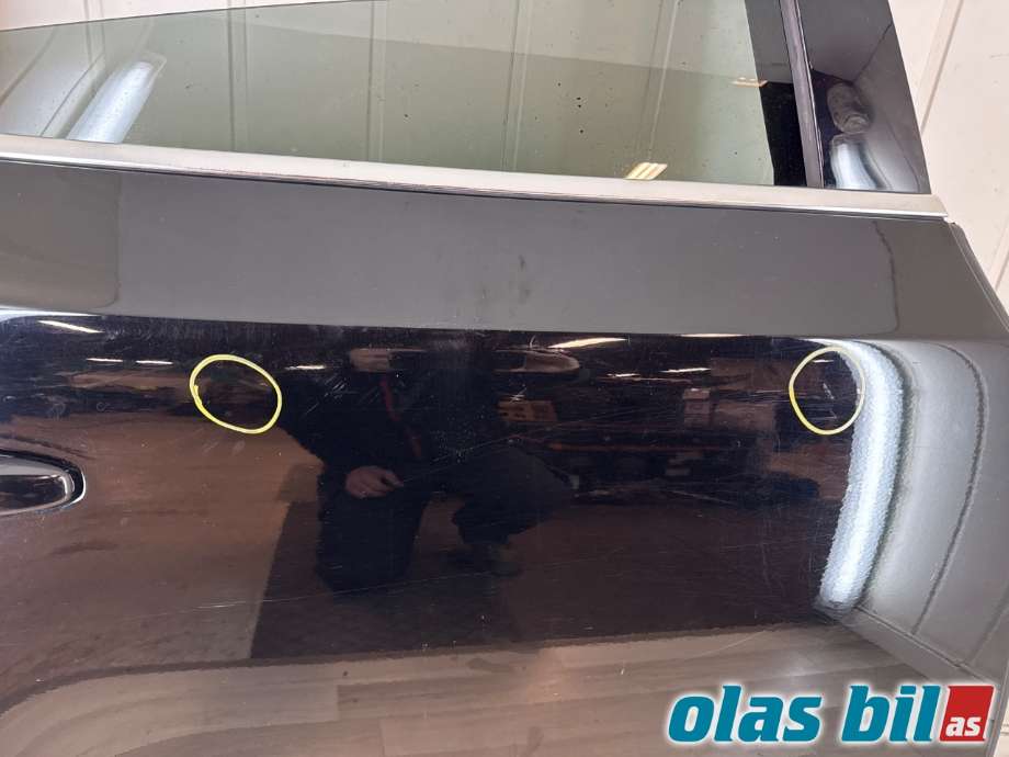 Dør høyre bak til Volvo V40 2012-2019  (VOLVO|32351000|)