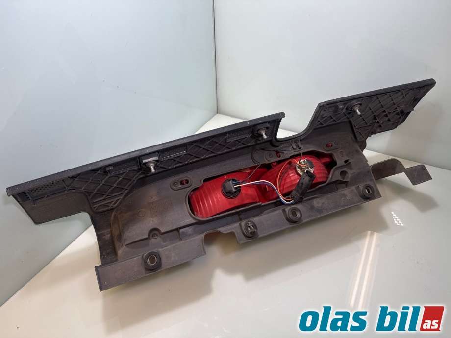 Baklykt venstre til Renault Trafic 2006-2014  (RENAULT|8200415250|)