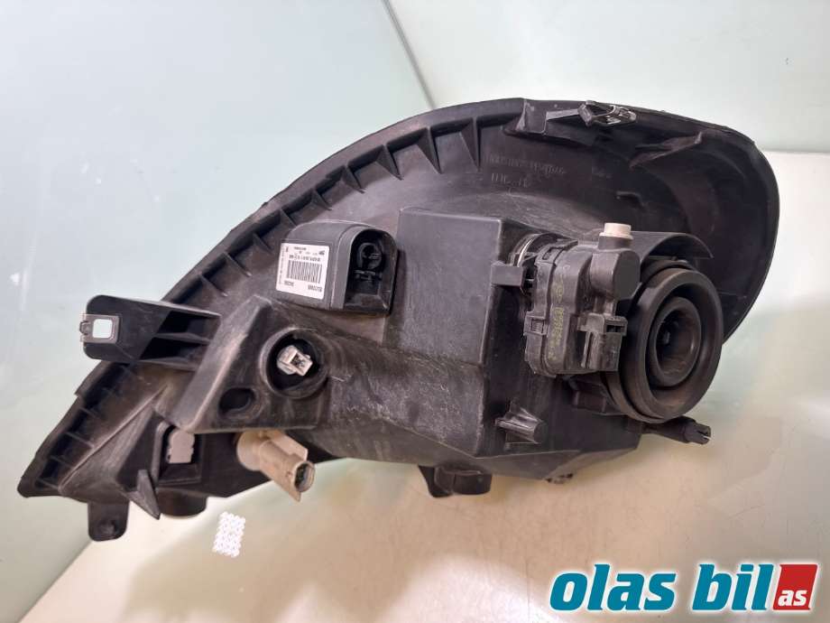 Frontlykt høyre halogen til Renault Trafic 2006-2014  (RENAULT|8200701356||89313989)
