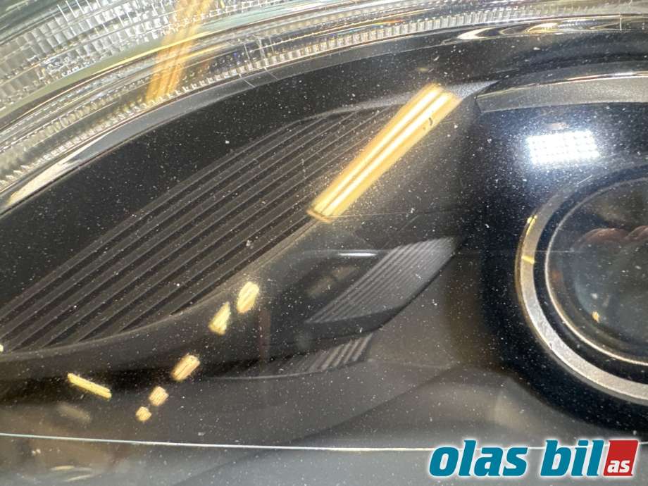 Frontlykt venstre halogen til Mercedes B-Klasse 2011-2018 (W246) (W246) (MERCEDES|A 246 820 01 39||A 246 820 71 61)