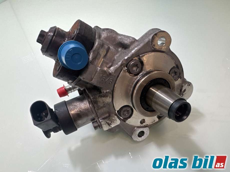 Styreenhet drivstoffpumpe til BMW 5-Serie 2010-2017 (F10/F11) (F10/F11) (BMW|13 51 7 824 477||7810696-04)