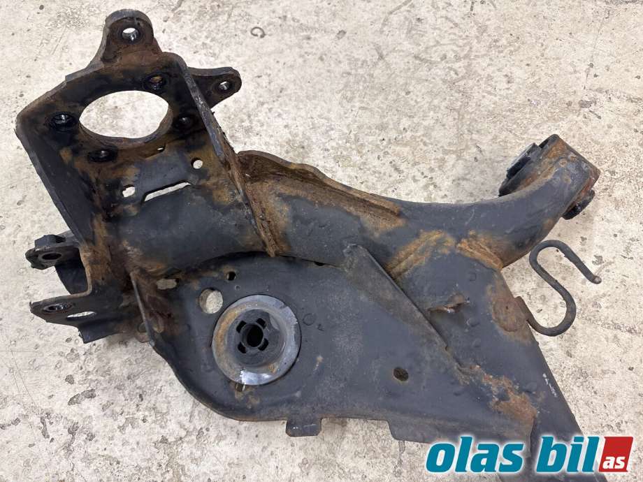 Travers bak til Mazda CX-3 2015-2022  (MAZDA|D10E28B0XC|)