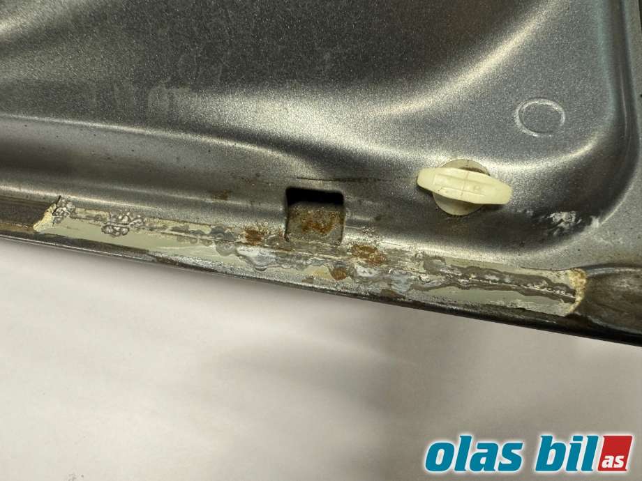 Dør høyre foran til Mitsubishi ASX 2010-2019  (MITSUBISHI|5700B534|)