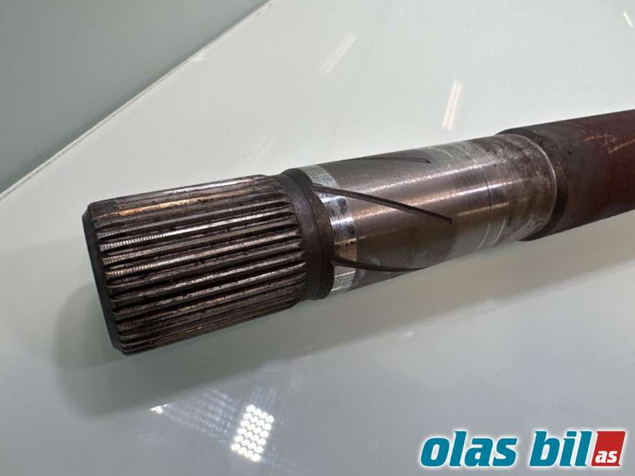 Drivaksel høyre foran til Opel Vivaro A 2006-2014 (OPEL|93856308|)