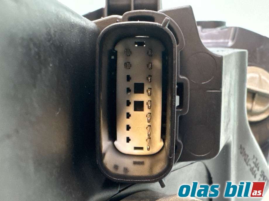 Frontlykt høyre halogen til Ford Fiesta 2013-2017 (Type VI, Fase 2)  (FORD|2126877|)
