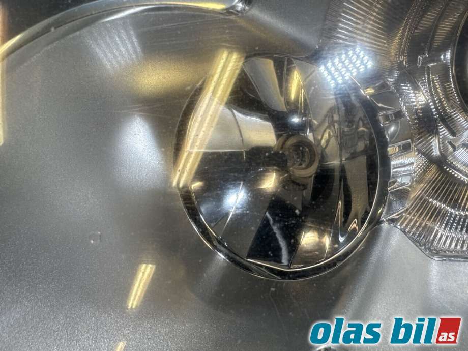 Frontlykt venstre halogen til Land Rover Freelander 2007-2014 (Type II)  (LAND-ROVER|LR001573|LR037018|)
