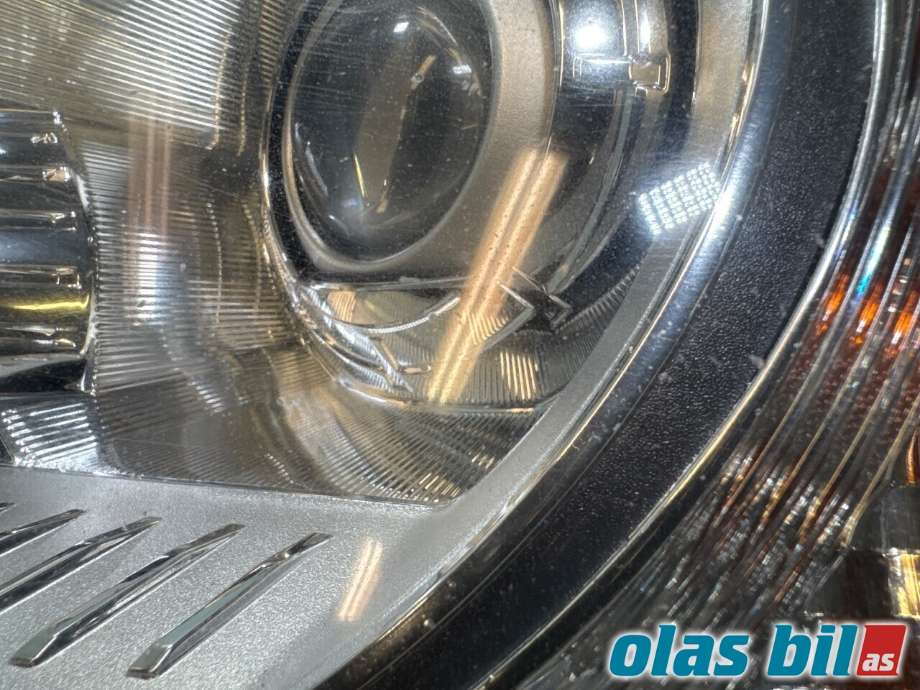 Frontlykt venstre halogen til Land Rover Freelander 2007-2014 (Type II)  (LAND-ROVER|LR001573|LR037018|)