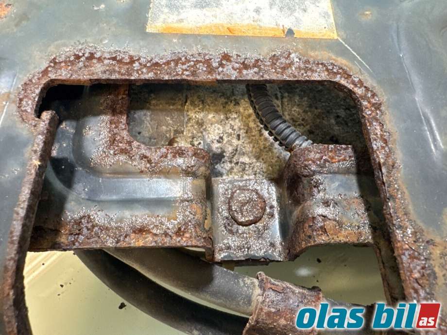 Håndbrekk/parkbrems elektrisk, fra bakstilling til Nissan Leaf 2011-2017 (Type I)  (NISSAN|360353NA0A|)