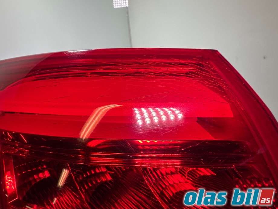 Baklykt venstre til Peugeot 308 2013-2021 (Type II) (PEUGEOT|96 780 939 80|)
