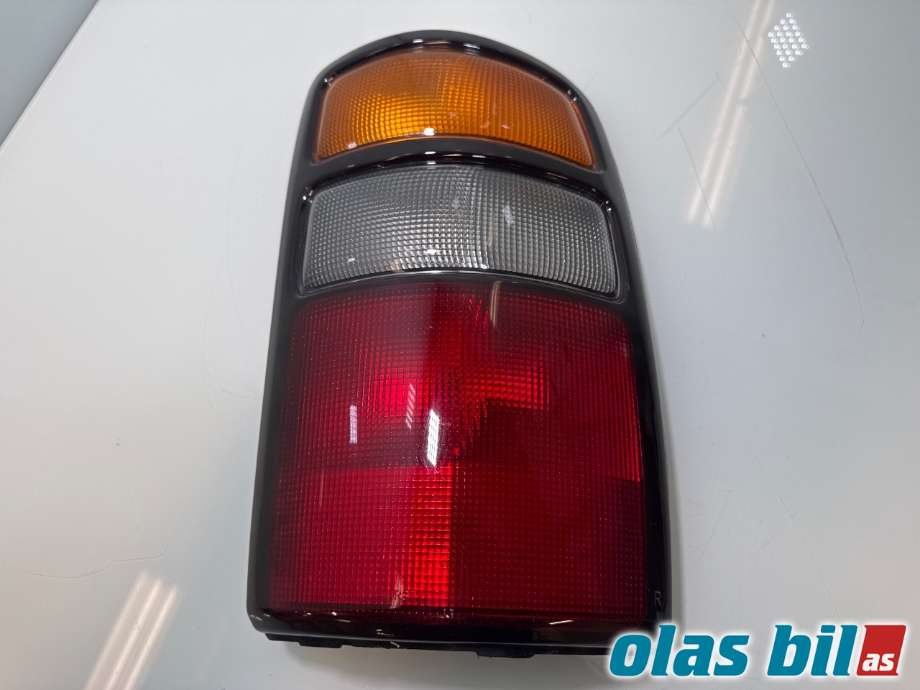 Baklykt høyre til Chevrolet Tahoe, 2006-->> (Type III) (CHEVROLET|19169995)