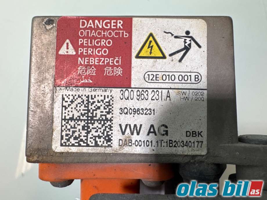 Motorvarmer elektrisk til VW Passat 2015-2019 (Fase 1) (B8) (B8) (VOLKSWAGEN|3Q0 819 013||3Q0 963 231 A)