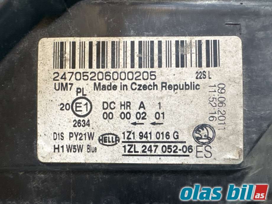 Frontlykt høyre xenon til Škoda Octavia 2009-2013 (Type II, Fase 2)  (SKODA|1Z1 941 018 T||1Z1 941 016 G)