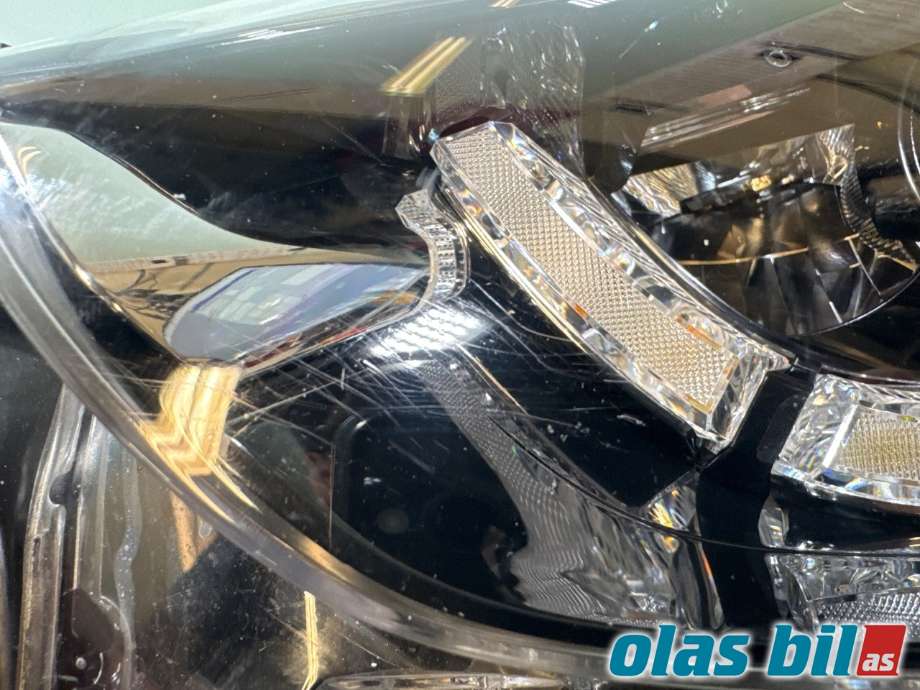 Frontlykt venstre halogen til Mazda 2 2015-2019 (Type III, Fase 1)  (MAZDA|DA6B51041C|)