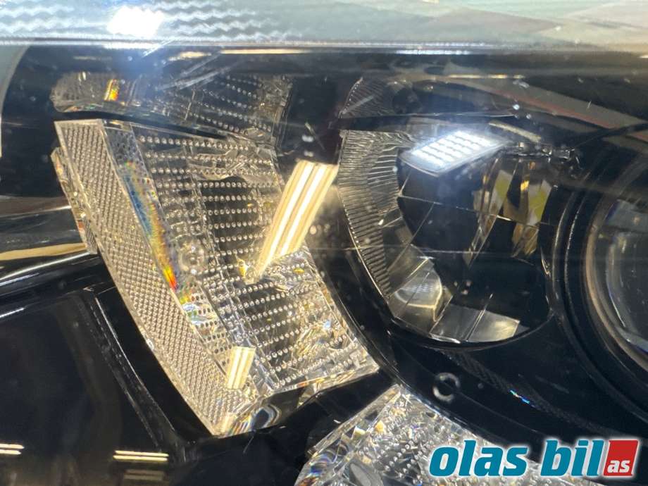 Frontlykt venstre halogen til Mazda 2 2015-2019 (Type III, Fase 1)  (MAZDA|DA6B51041C|)