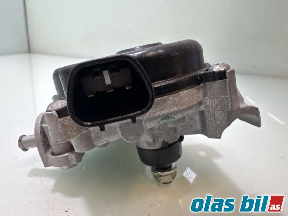 Viskermotor frontrute til Mazda 2 2015-2019 (Type III, Fase 1) (MAZDA|DA6C6737XA|)