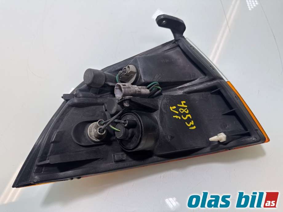 Blinklykt venstre til Toyota Hiace 2001-2006 (Fase 2) (TOYOTA|8152126100|)