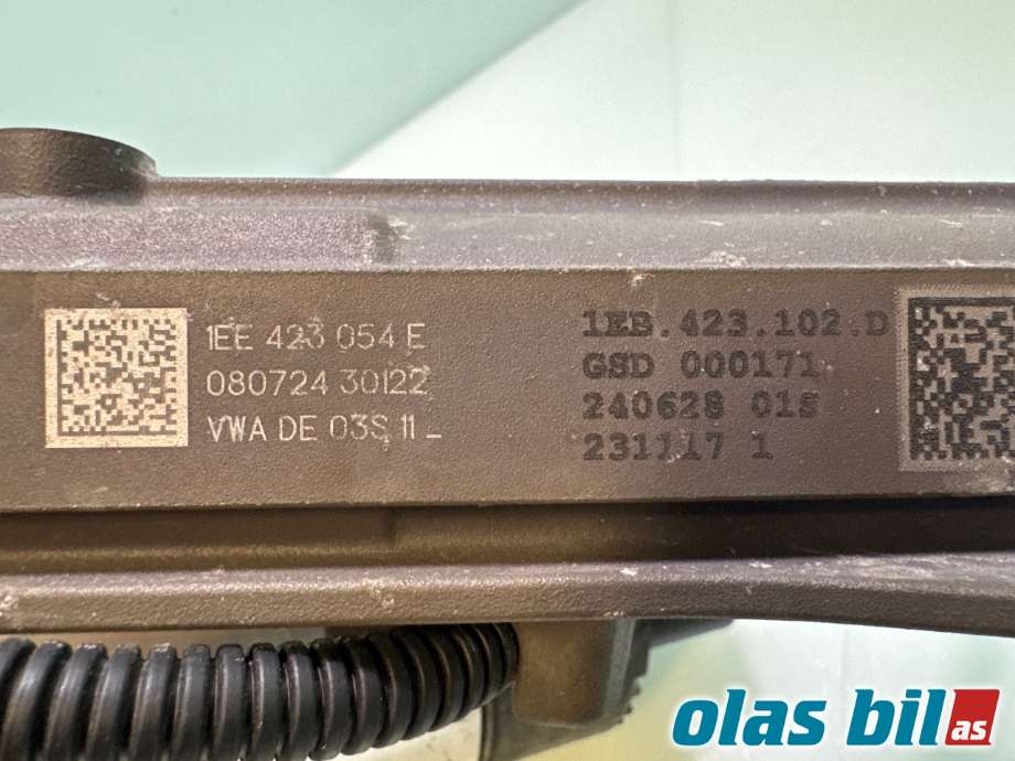 Tannstang elektrisk til Ford Explorer EV 2024-->>  (FORD|2807673||1EE 423 054 E)