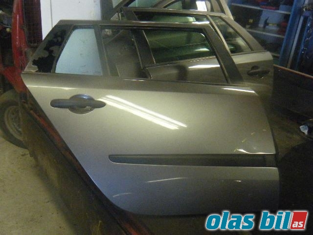 Dør høyre bak til Renault Laguna 2001-2005 (Type II, Fase 1)  (7751472444|)
