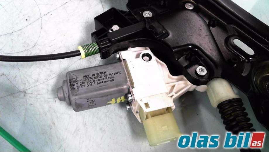 Ruteheis til BMW 5-Serie 2010-2017 (F10/F11) (F10/F11) (51 33 7 182 132|)