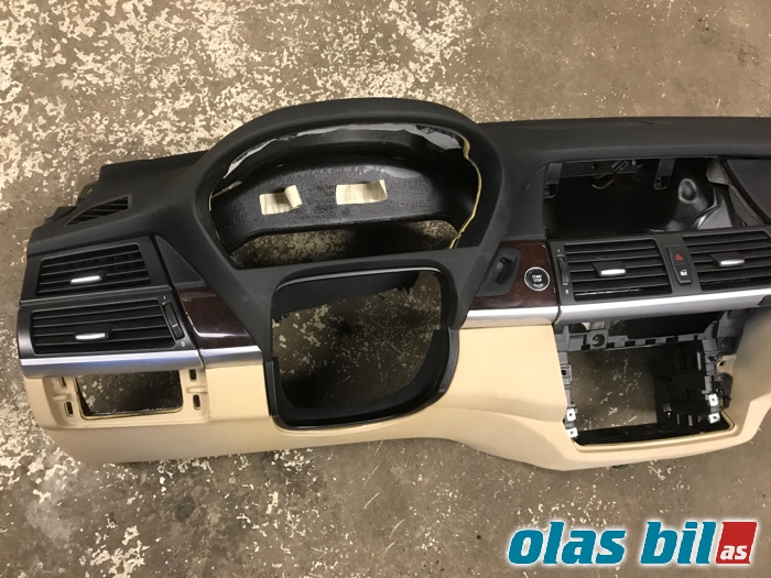 Dashbord til BMW X5 2007-2013 (E70) (E70) (51 45 6 974 548|)